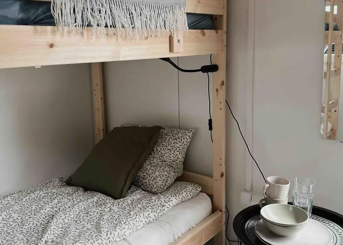 Hostel Surf House 3 *